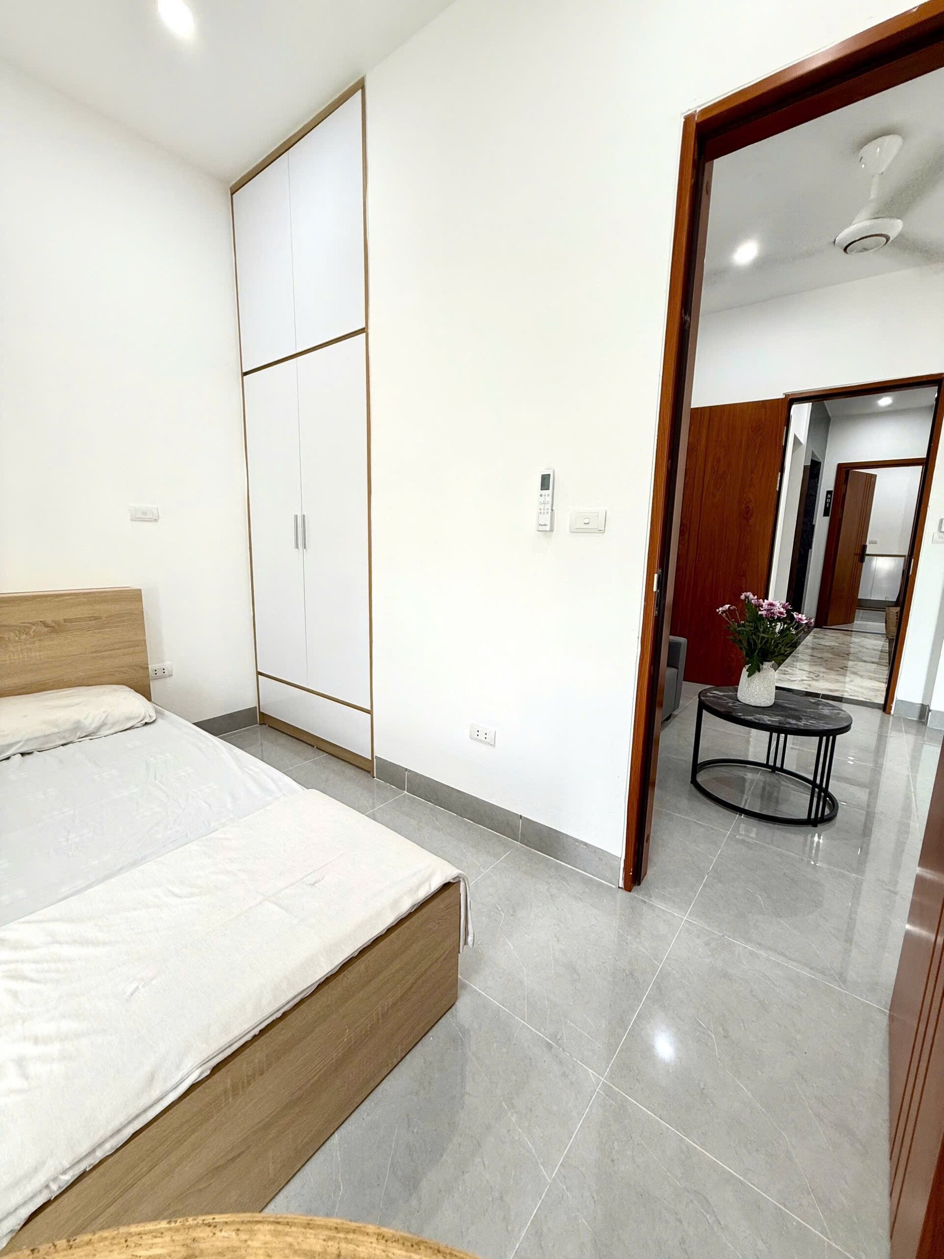 Căn hộ studio 30m² cho thuê tại Ngõ 136 Triều Khúc – Full nội thất, thang máy, gần ĐH Hà Nội